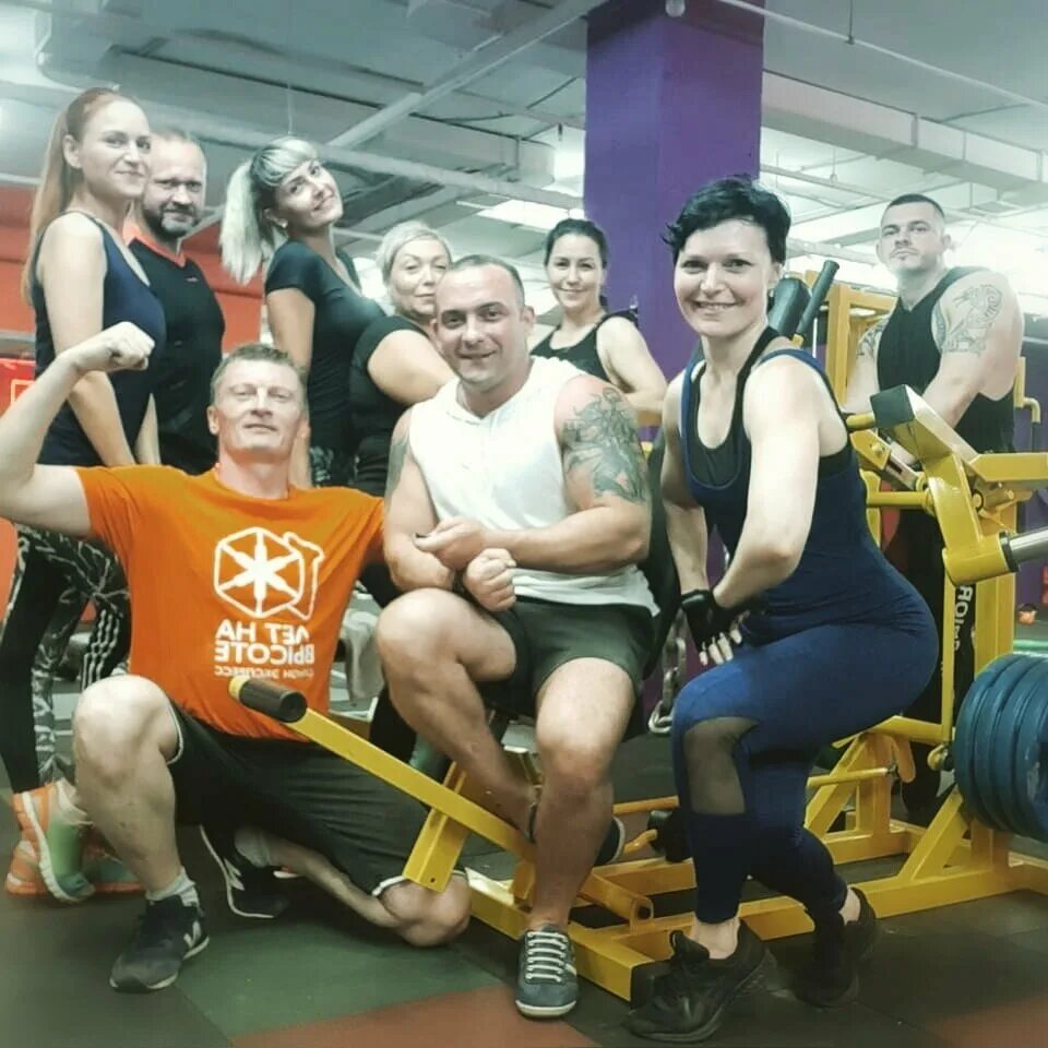 Твинс фит подольск. Фитнес клуб фото. Бюджеты клубов кхл 23/24. Фитнес зал. Клубный рейтинг целит.