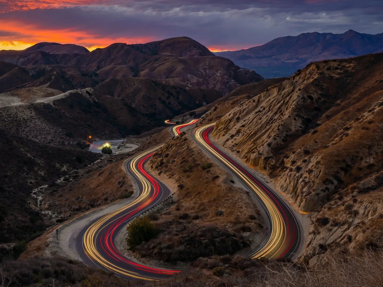 Дорога без разрешения. Дорога горы закат. new mexico дорога закат. sunset road бали дорога. new mexico красивый закат дорога.
