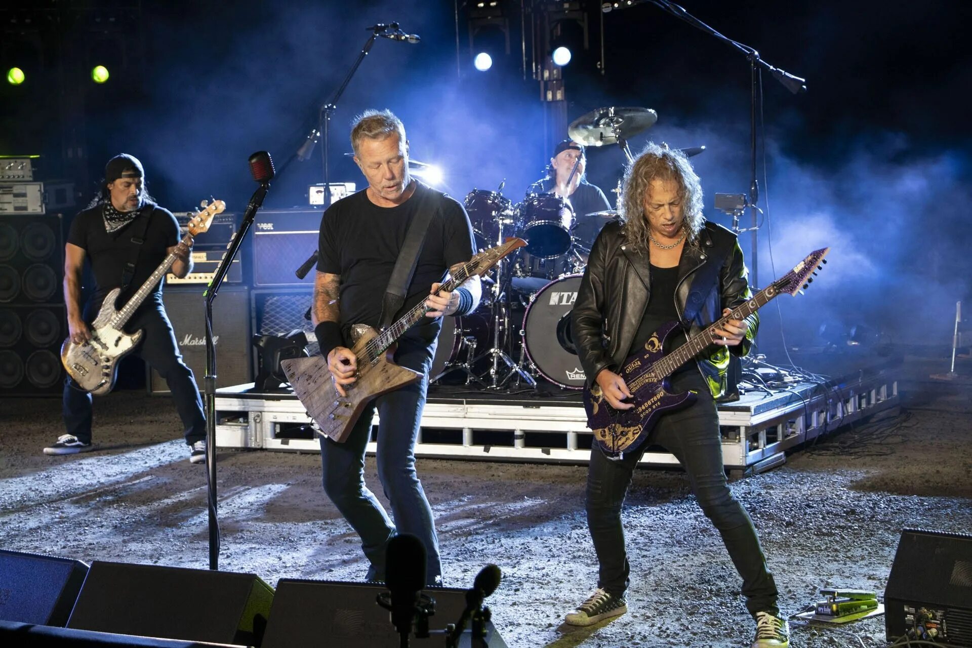 Видео концерта хороших песен. Группа Metallica 2020. Концерт Metallica 2020. Металлика 2022 концерт. Металика состав группы 2022.