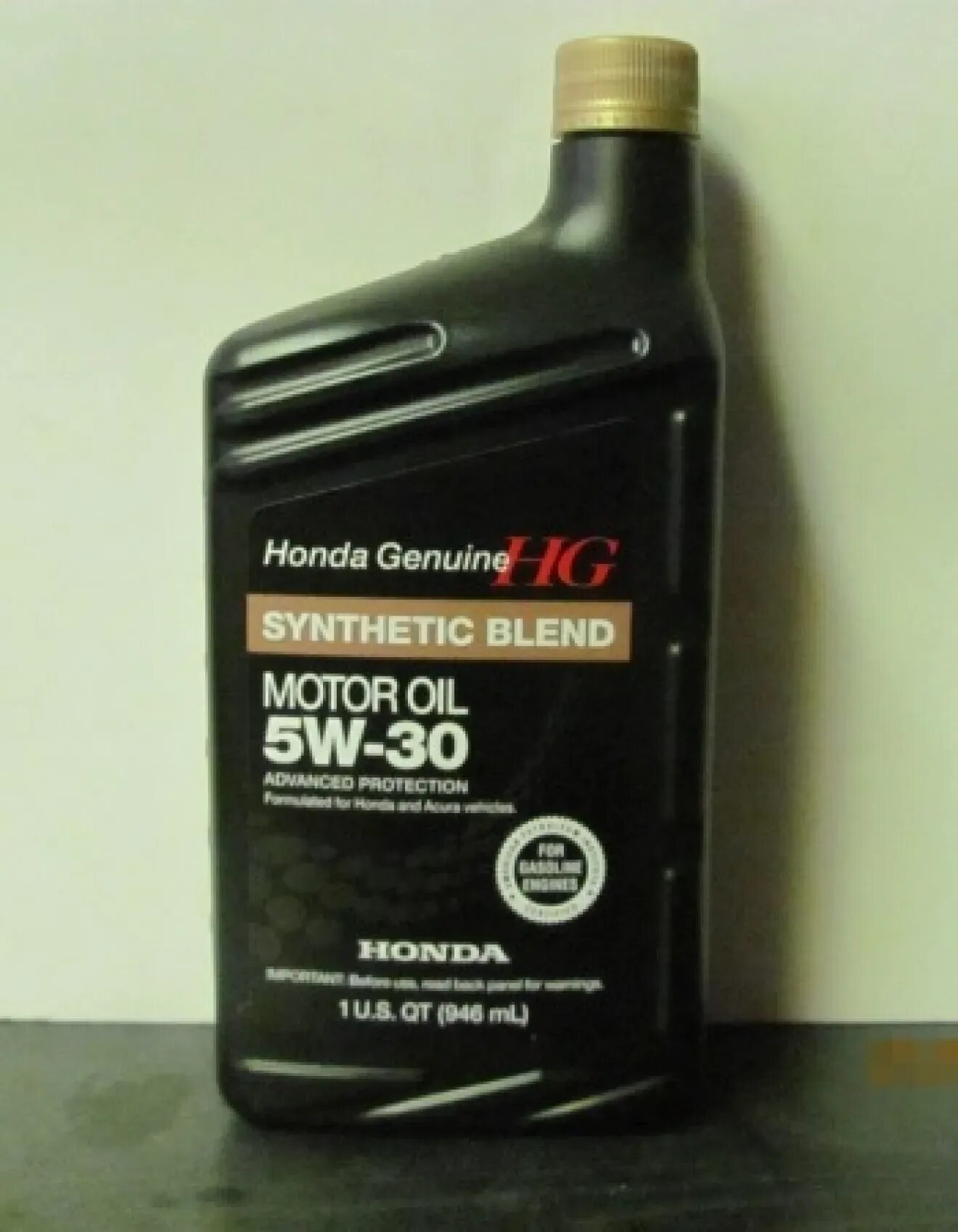 Какое масло хонда дио. Honda Synthetic Blend 5w30. Масло Хонда 5w30 черная канистра. Зонда масло оригинал 5w20. Honda Motor Oil Synthetic Blend.