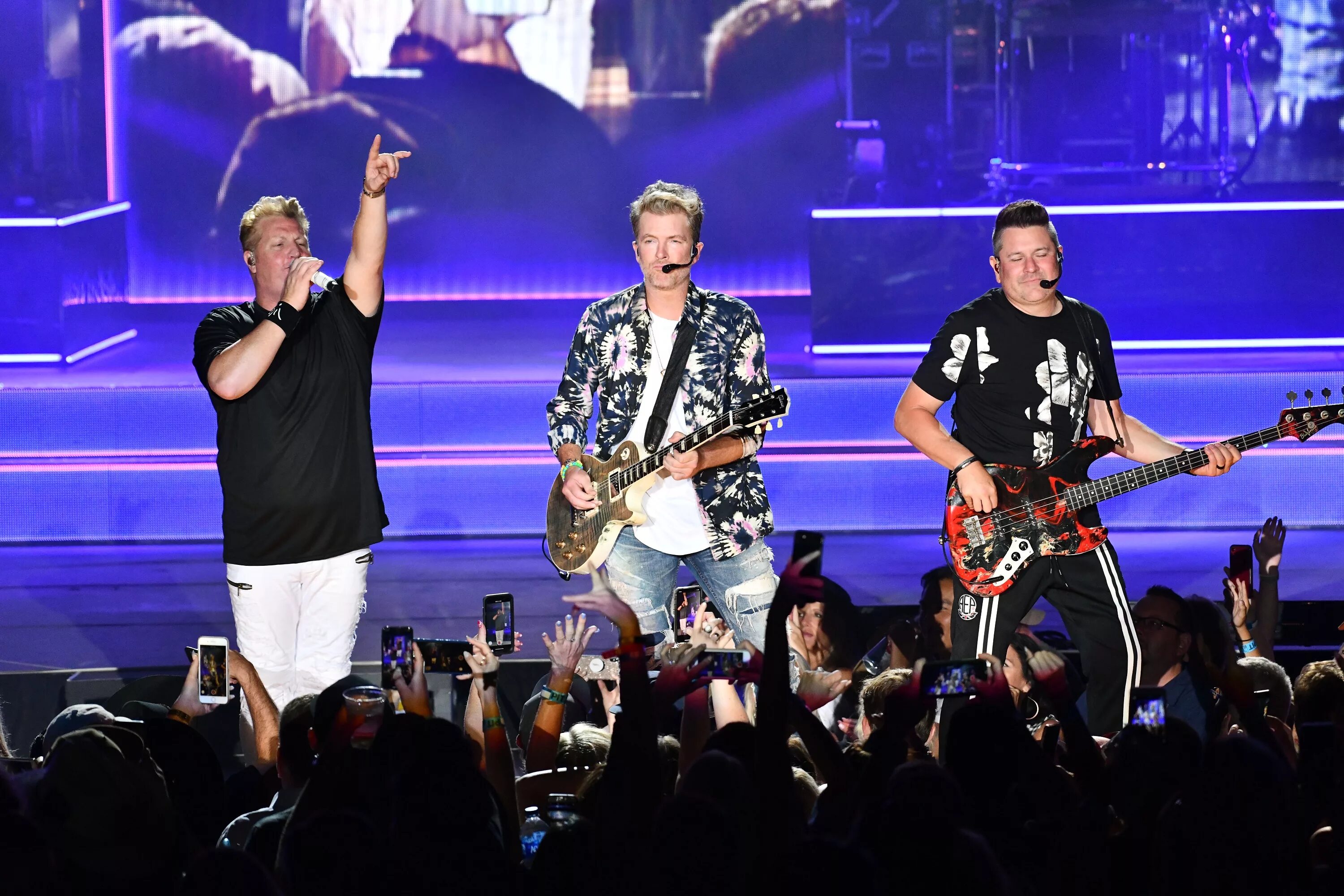 Rascal flatts life is. Rascal Flatts. Rascal Flatts Life is a Highway.