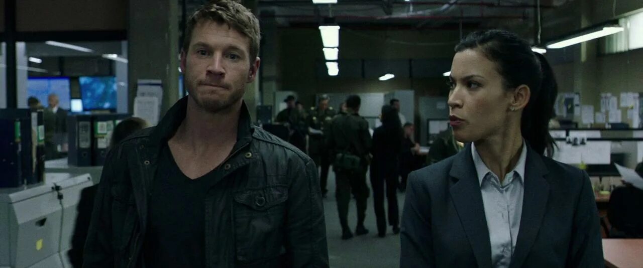 Идеальный снайпер 2017. Снайпер фильм 2017. Идеальный снайпер 2017. Идеальный снайпер 2017. Снайпер: идеальное убийство 2017 боевик, триллер, драма.