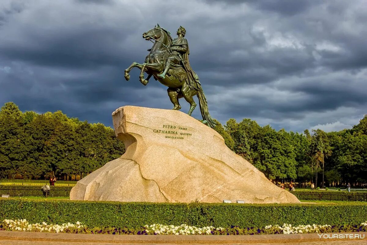 Клодт) в санкт-петербурге. Исторические памятники санкт-петербурга. Медный всадник памятник. Памятник петру 1 в санкт-петербурге. Памятник крузенштерну в санкт-петербурге.