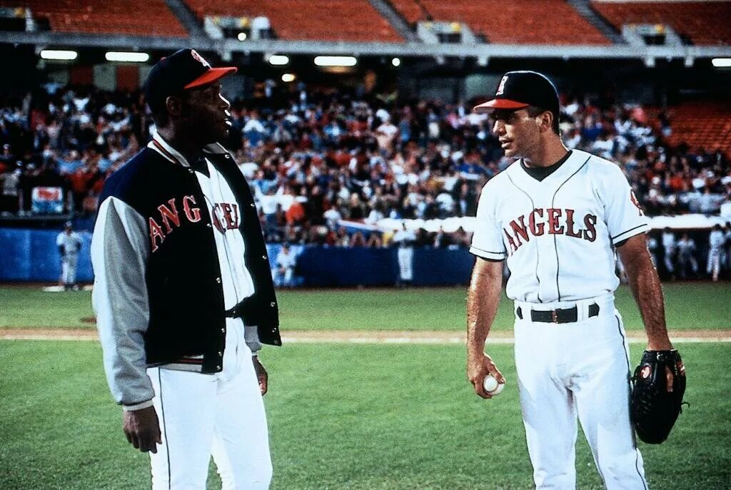 Ангелы у кромки поля. Тони данза. Ангелы у кромки поля броуди. Ангелы у кромки поля. Ангелы у кромки поля.