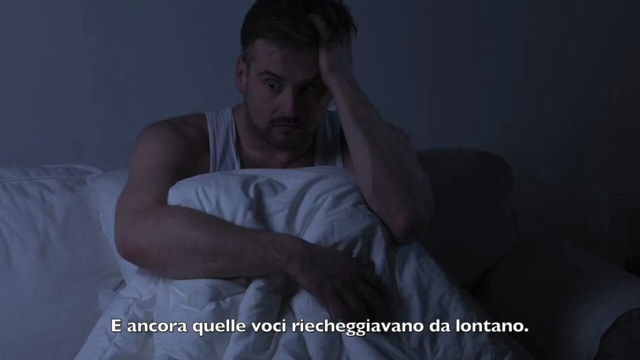Что то я не могу уснуть. Бессонница мужчина. мужчина не может уснуть. проснулся от кошмара. не может заснуть.