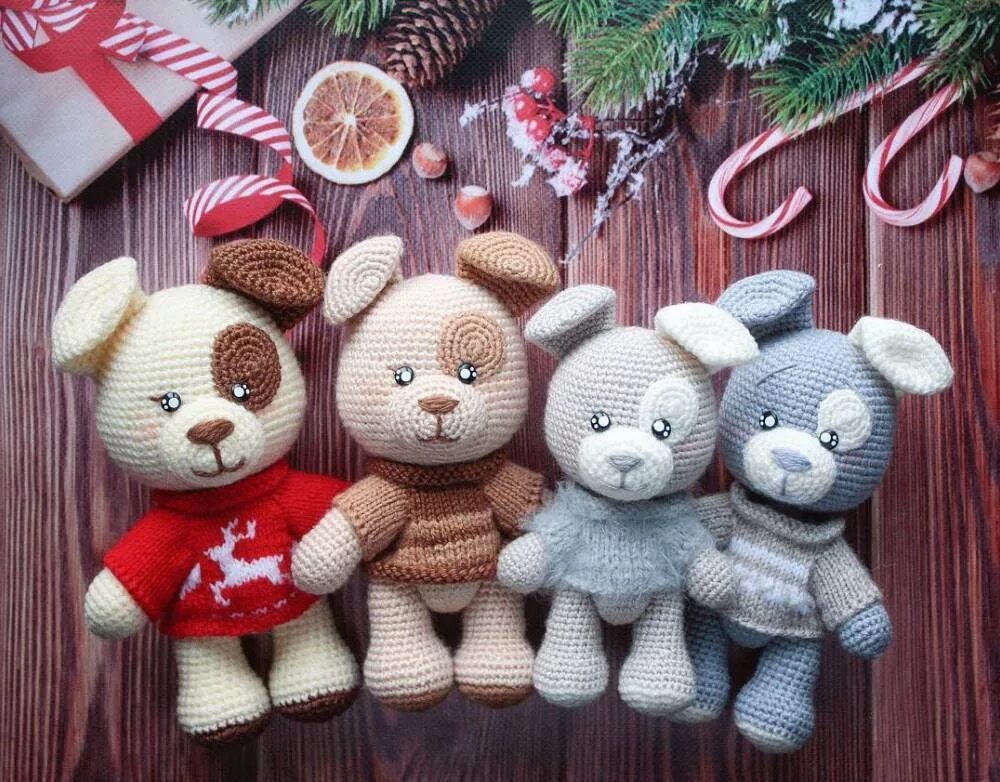 Вязаные символы года. Красивые вязаные игрушки. игрушки связанные крючком. вязаные игрушки крючком. оригинальные игрушки крючком.