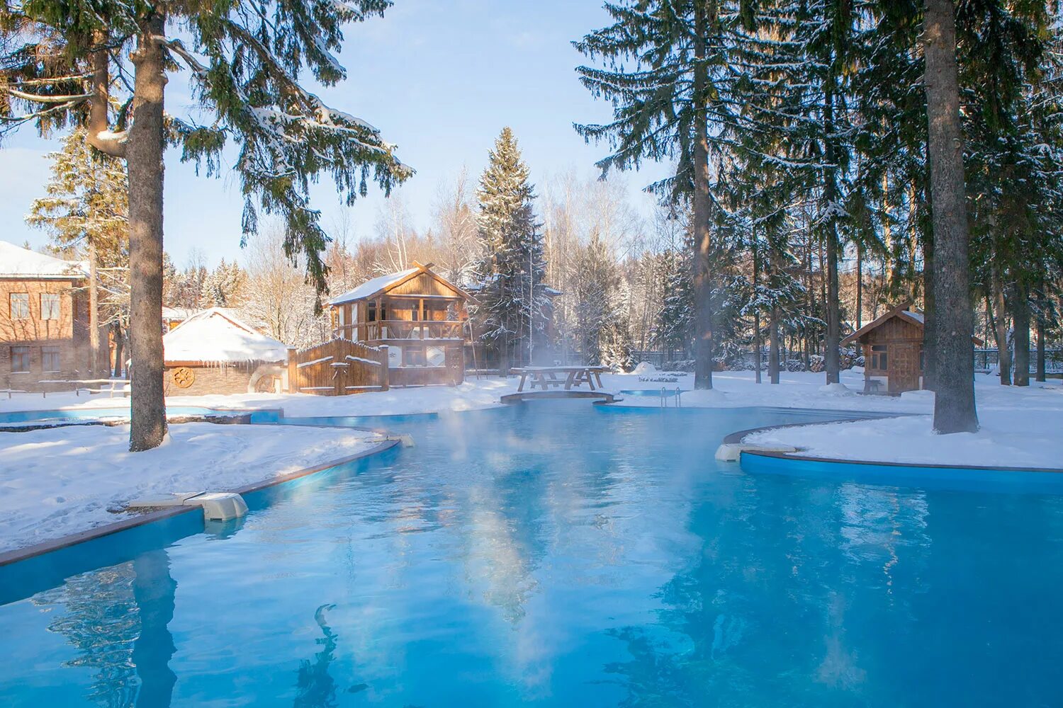 Бассейны в новгородской области. Солнечный парк отель и спа Солнечногорск. Парк отель Солнечный Солнечногорск. Солнечный отель Подмосковье Солнечногорск. Отель Солнечный в Солнечногорске.