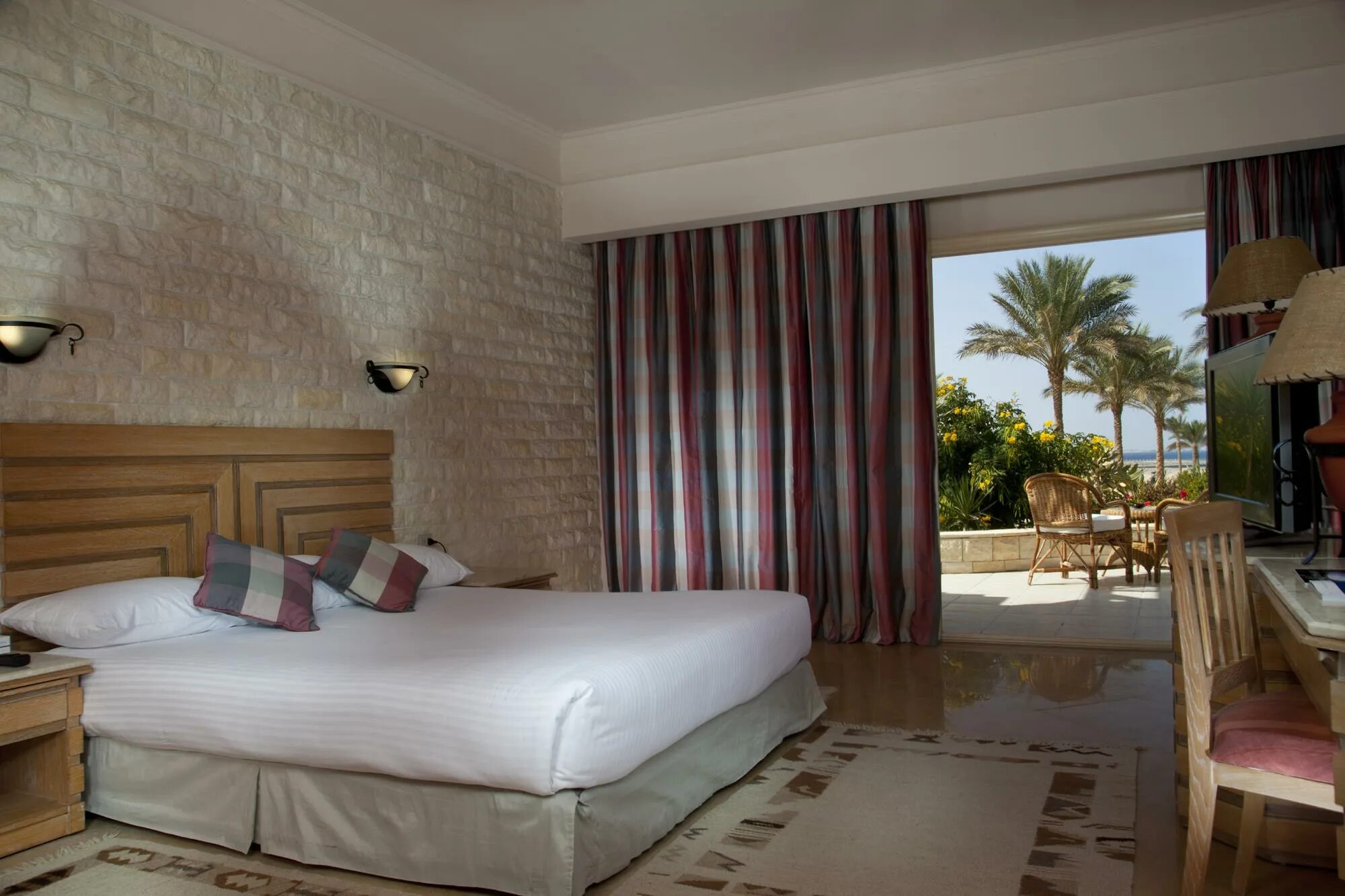 Coral beach хургада. Отель Coral Beach Resort Hurghada. Отель Coral Beach Hotel Hurghada 4*. Отель Корал Бич ротана Резорт Хургада. Ротана Хургада отель Корал Бич.