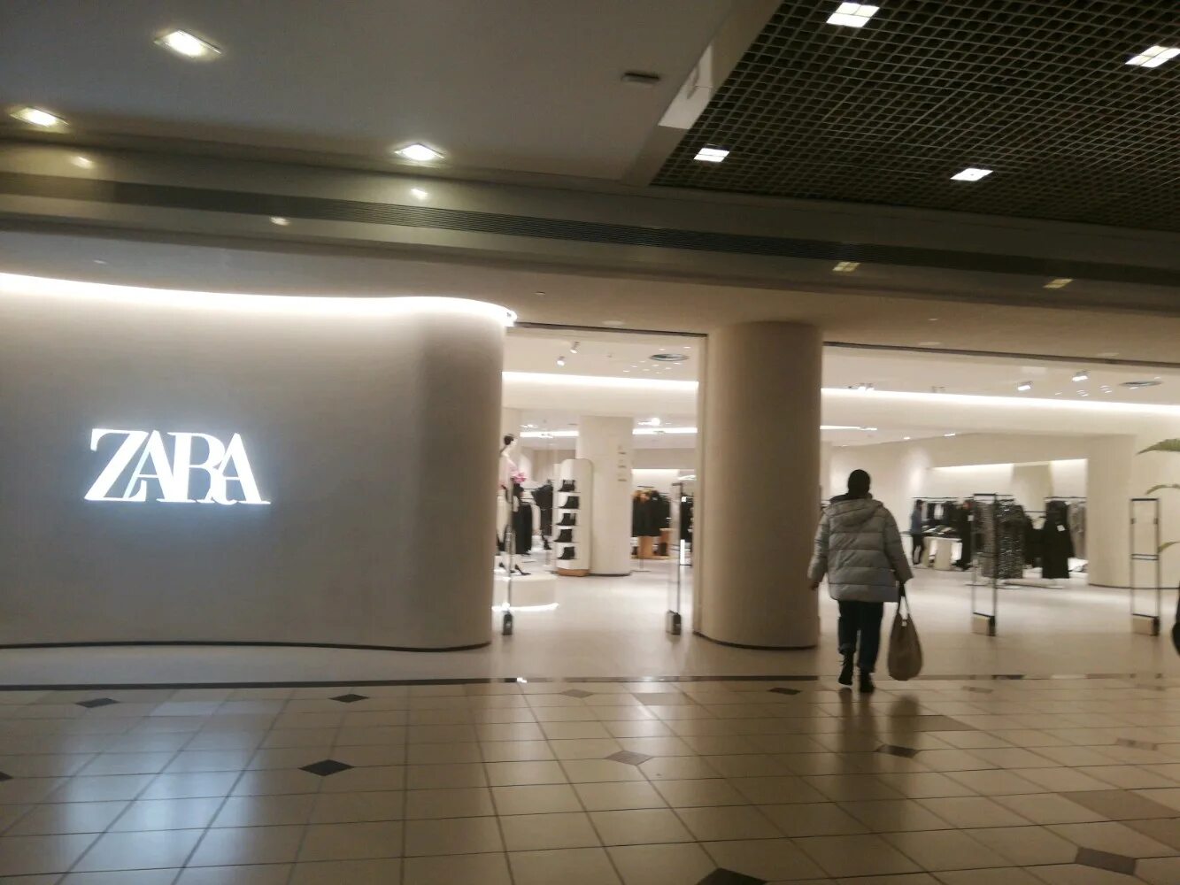 Zara турция магазины. Zara turkey. Zara turkey. магазин zara в стамбуле. торговый центр анталия турция zara.