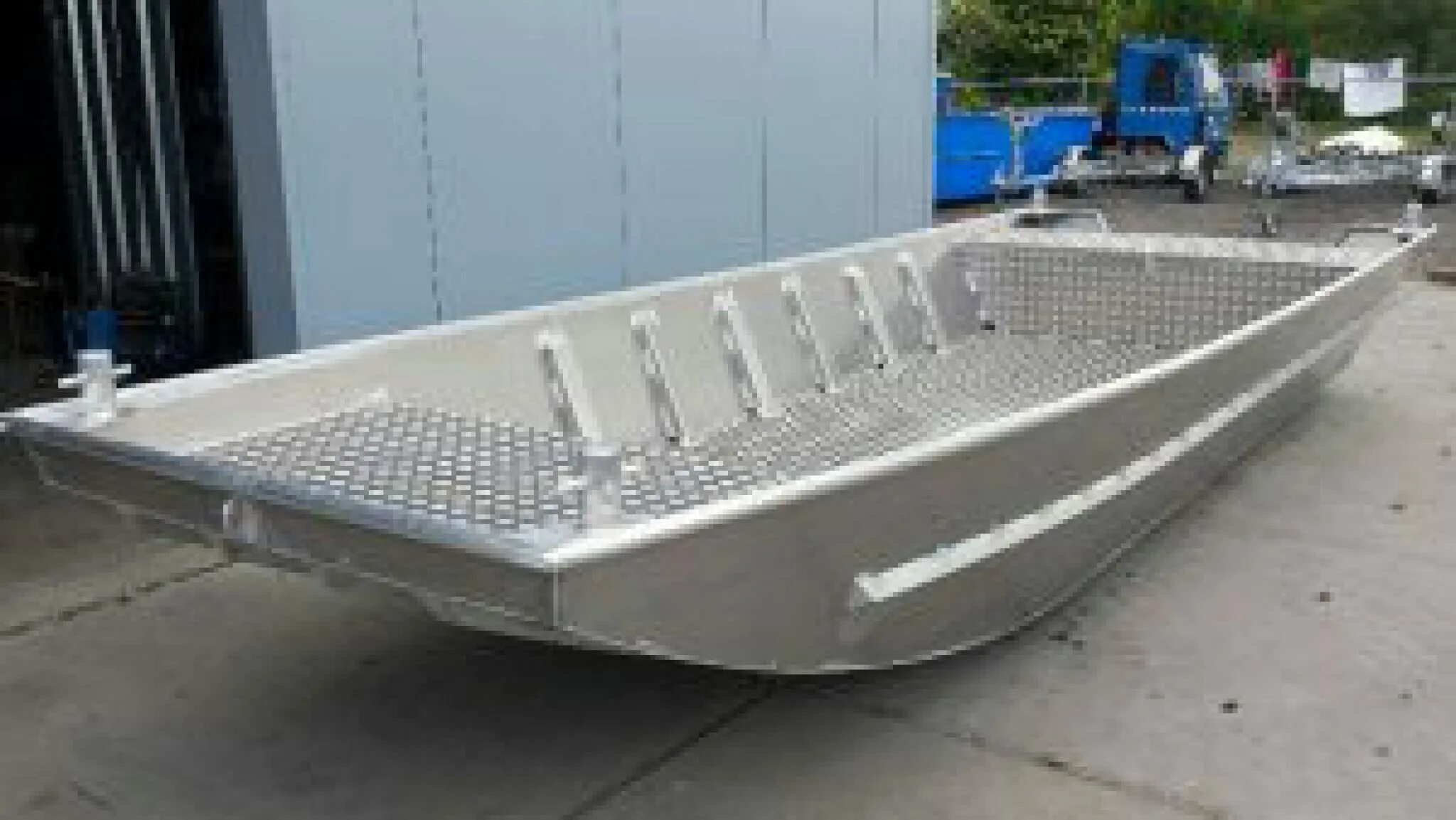 Купить алюминиевую новую. Лодка джонбот плоскодонка. Лодки джонбот из алюминия. Лодки ПНД джонбот. Алюминиевая лодка джонбот.