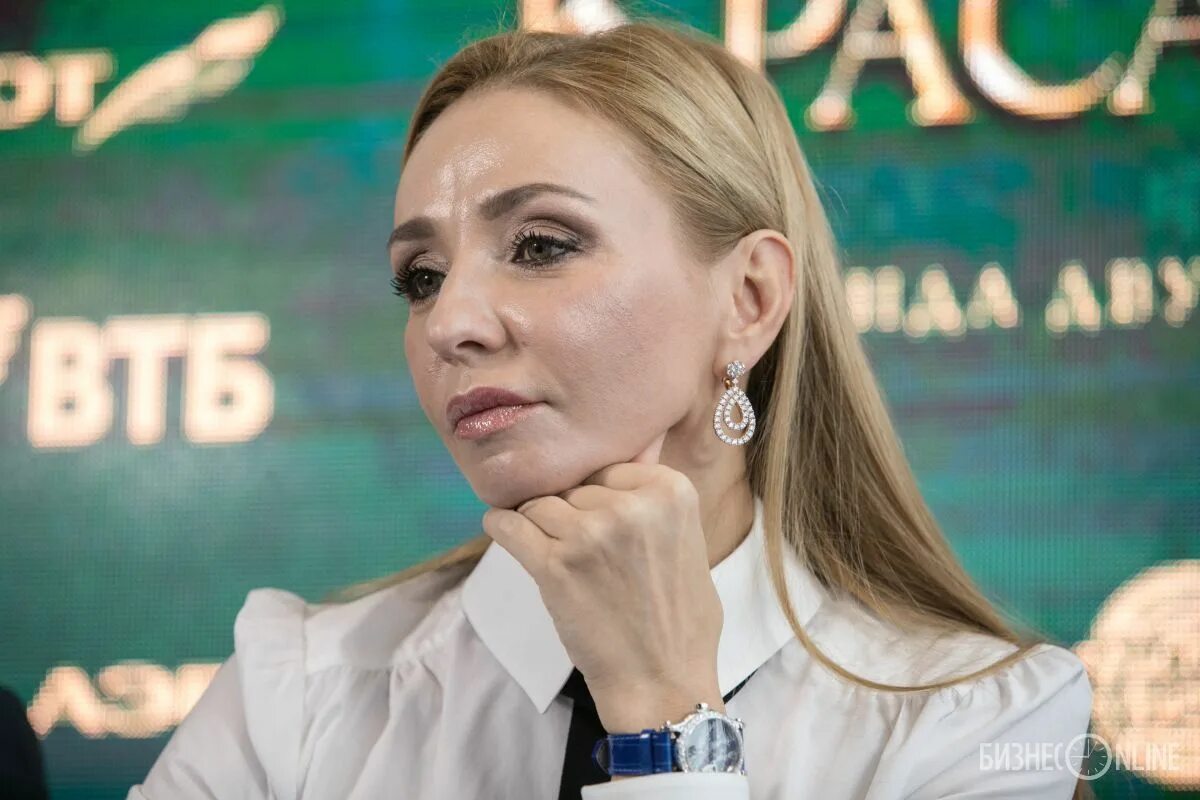 Сколько навке лет сейчас