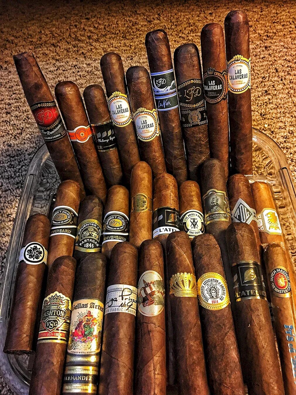 Какие сигары лучше. Кубинские сигары cohiba. пурос сигары. сигариллы габбана. cuba сигариллы.