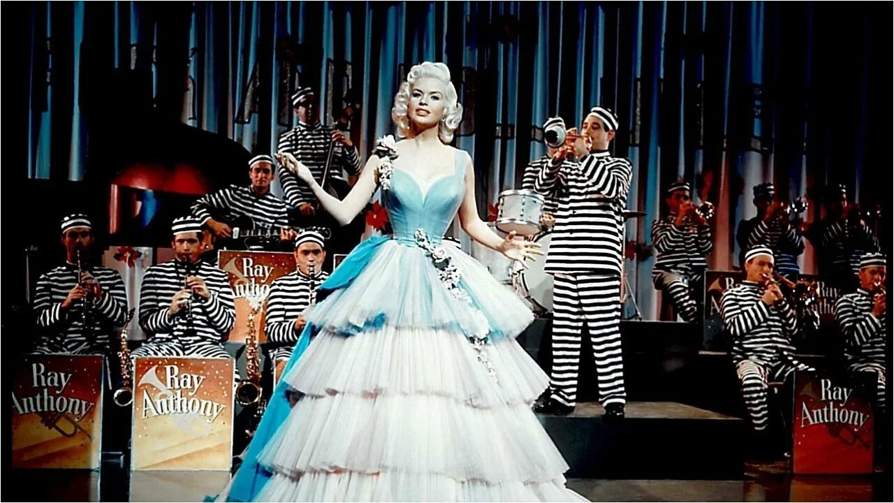 We can t help it. Jayne Mansfield 1956. The girl cant help it Mansfield. The girl cant help it 1956 Mansfield Legs.