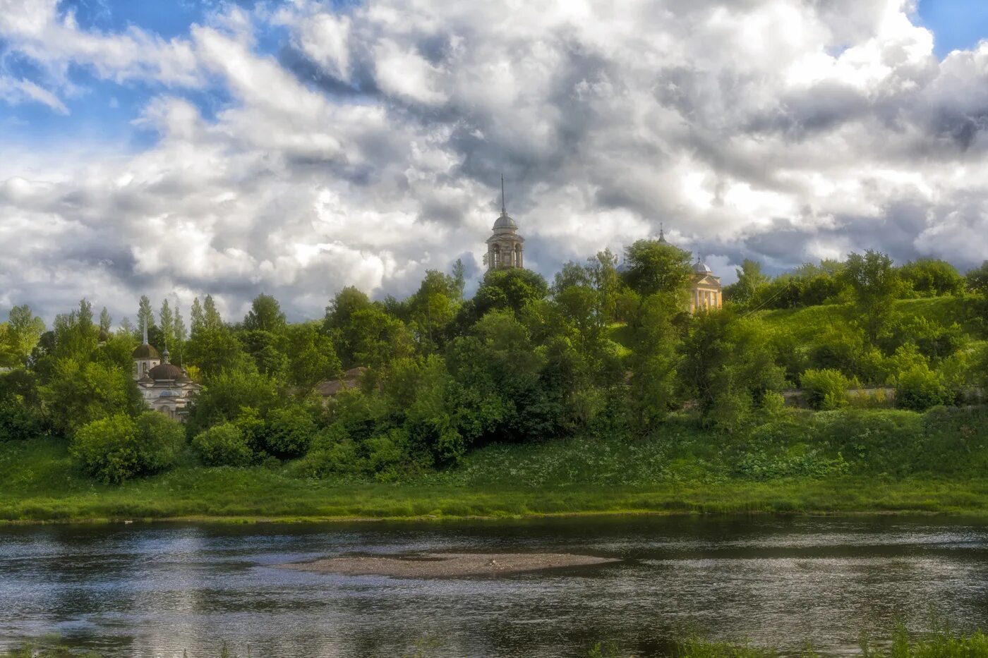Деревня полутово великоустюгский район вологодская область. Город старица на волге. Большая синега великоустюгский район. Современная старица. Вид с моста в старице на монастырь.