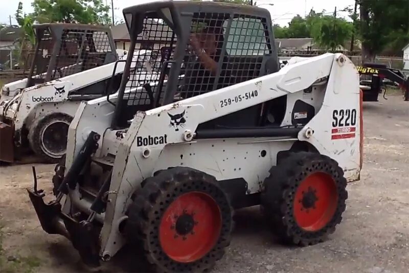 Бобкэт купить б у. Мини-погрузчик Bobcat s220. Бобкэт 220. Погрузчик Bobcat s175. Bobcat s220 гидравлический.