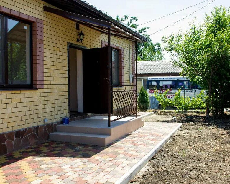 Купить трехкомнатную квартиру на синявинской 11. Квартиры в краснодаре. Квартиру вторичку в краснодаре. Авито краснодар. Краснодар вторичка от собственника дома.