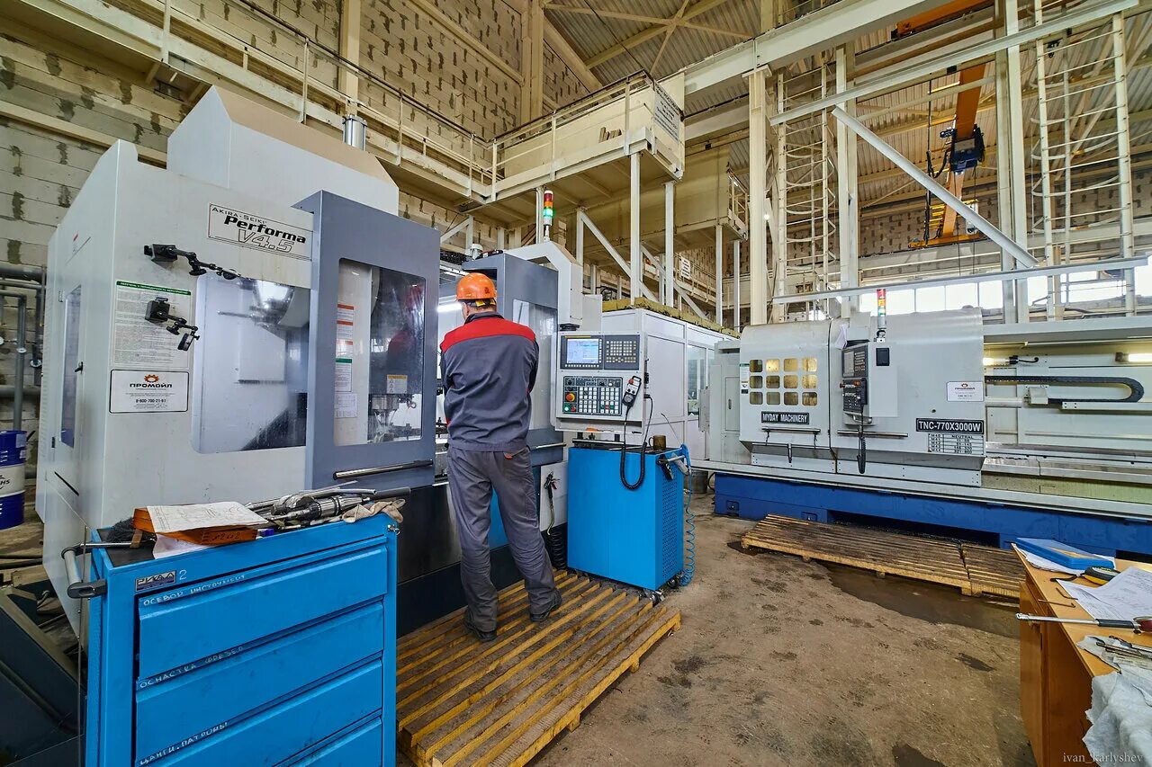 континенталь нержавейка. завод континенталь в германии. склад металлопроката. континенталь екатеринбург нержавейка. фото ооо континенталь киря.