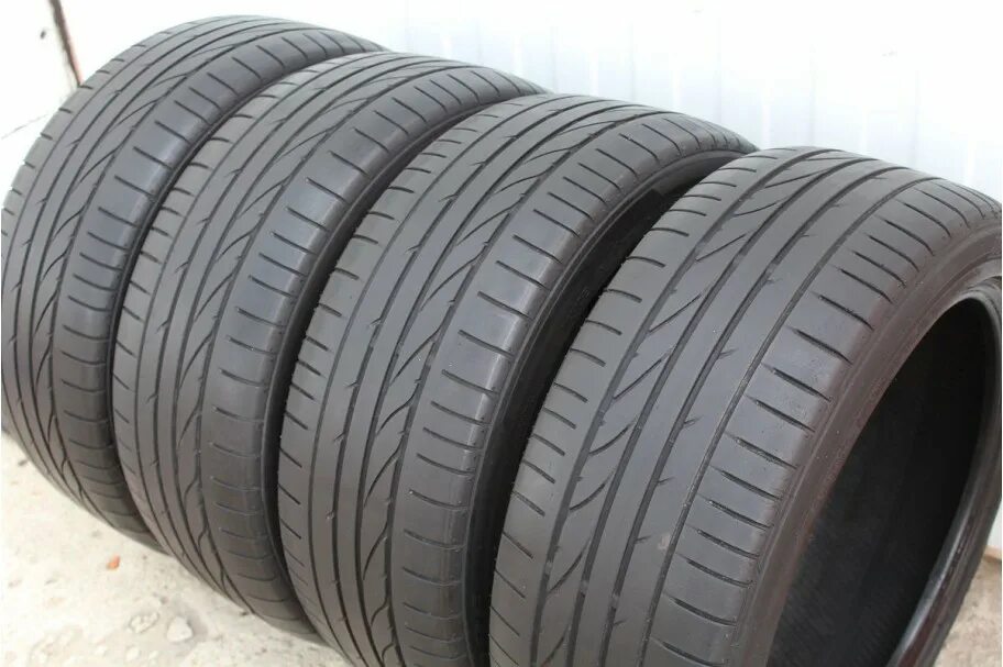 Резина купить омск бу. Шины 205/55 r16 Bridgestone. 225/55 R16. Bridgestone летние 205 55 r16. Шины 205/60 r16 лето.