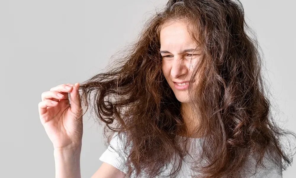 Как выглядят запутанные волосы Tips to Tame Frizzy Hair