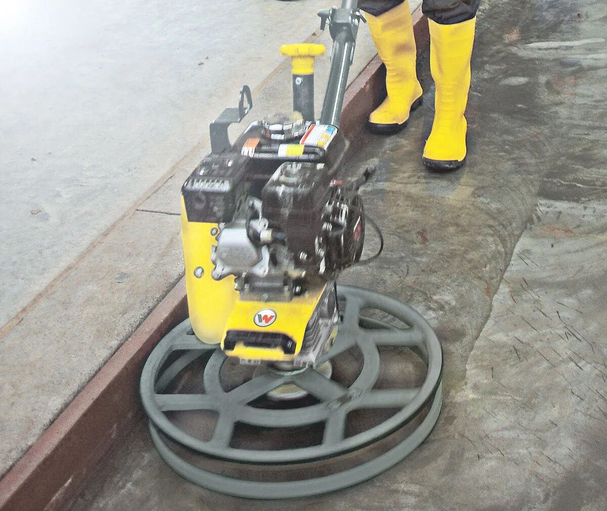 Затирка бетона вертолетом. Машина затирочная однороторная Husqvarna (Wacker Neuson) CT 36-8a. Машина затирочная однороторная Husqvarna (Wacker Neuson) CT 48-11a. Машина затирочная однороторная Husqvarna (Wacker Neuson) CT 36-5a, Fold-ADJ-T-Handle. Затирочная машина CT 48-9 Wacker Neuson.