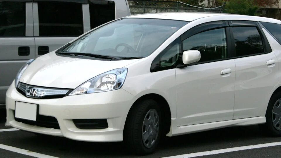 Honda Fit Shuttle Hybrid. Honda Fit Shuttle Hybrid 2011. Хонда Fit Shuttle. Хонда фит шаттл гибрид 2011.