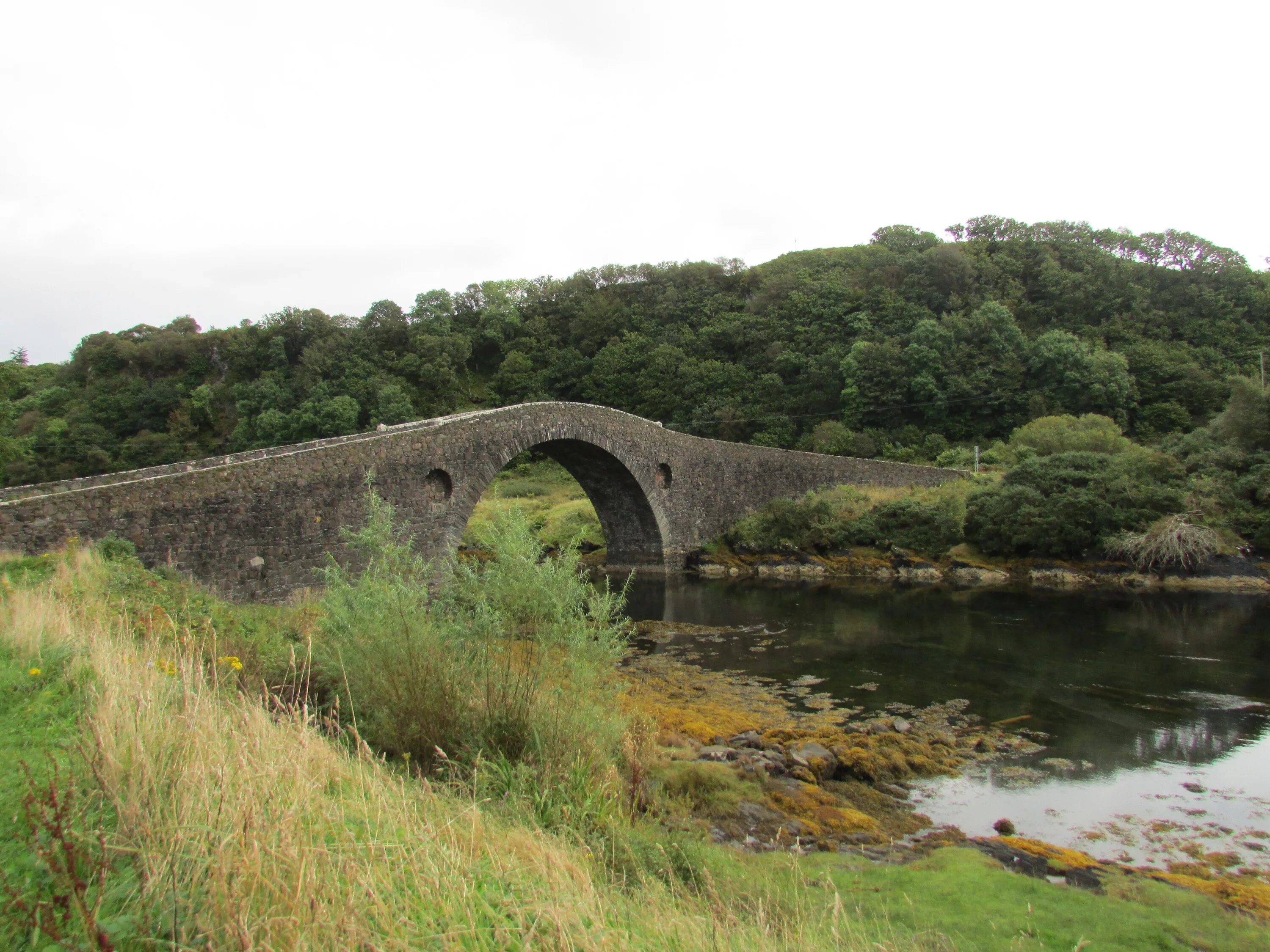 Hump bridge