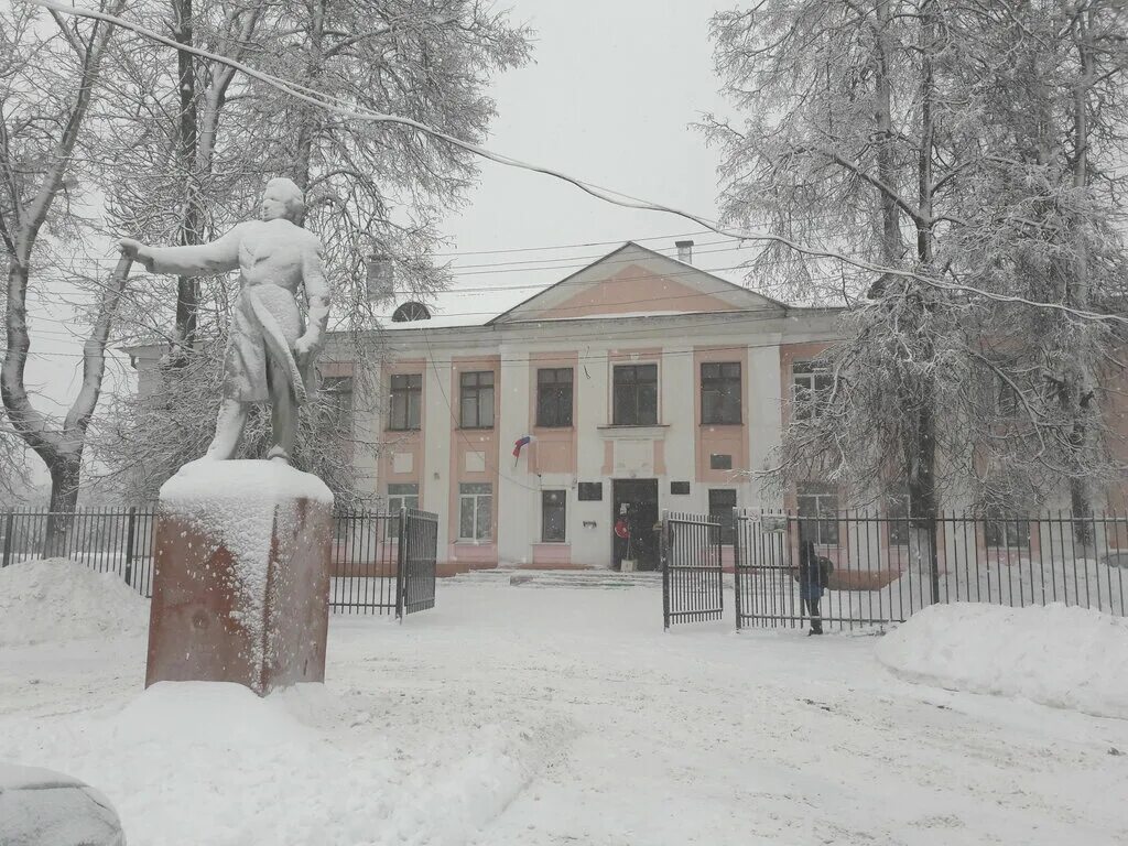 Ул первомайский поселок. Школа 15 Щекино Первомайский. Поселок Первомайский Щекинского района. 15 Школа поселок Первомайский. Первомайский Тульская область Щекинский район.