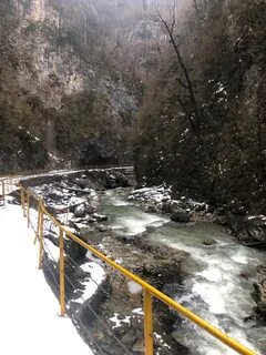 Гуамское ущелье источники