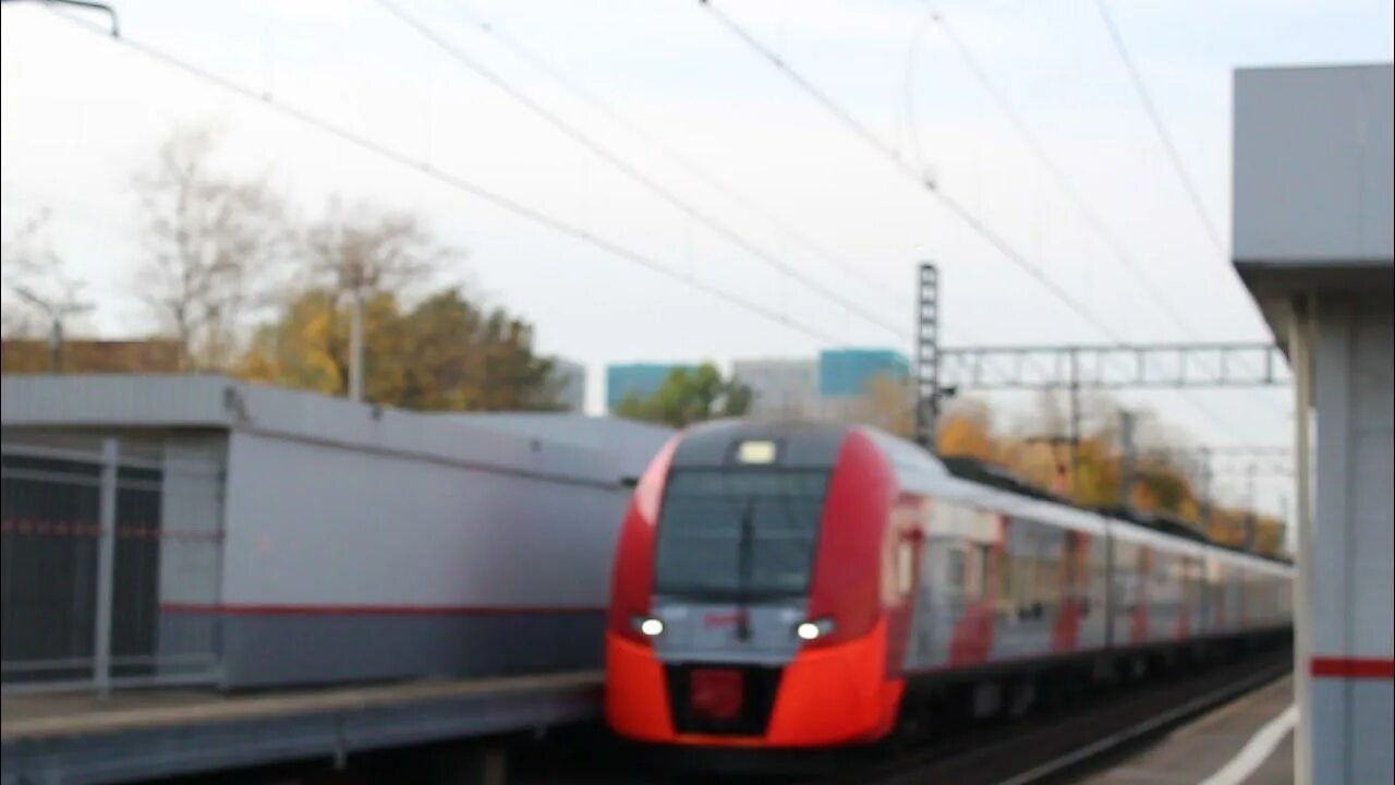 Электричка химки останкино на сегодня. Станция останкино. Останкино москва электричка. Останкино вид из поезда ласточка. Перегон ленинградский вокзал останкино.