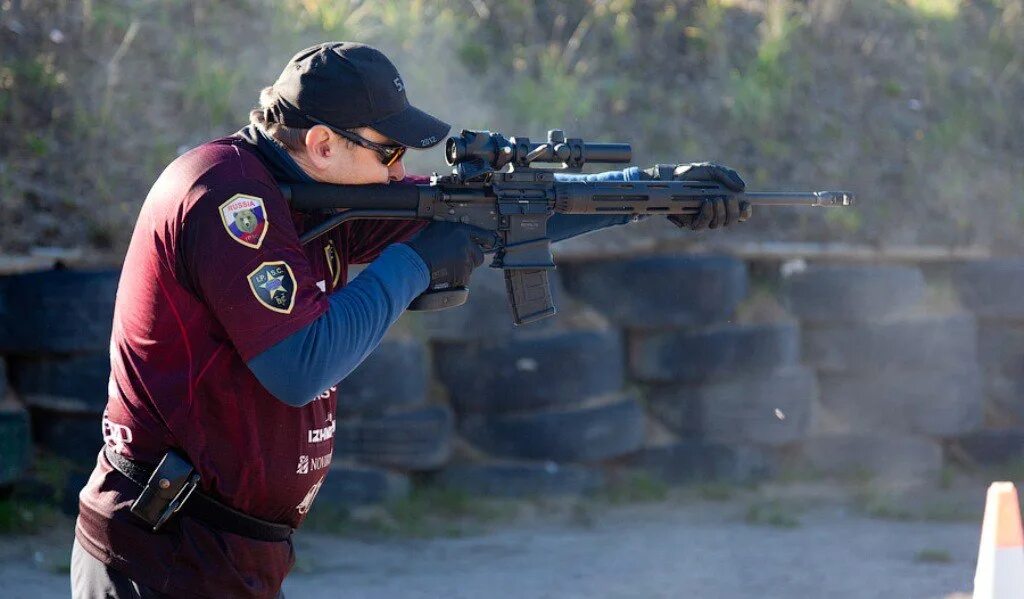 Практическая стрельба карабин. Ленинградская область стрельба. Стрельба в ломоносовском районе. Ipsc федерация практической стрельбы. Практическая стрельба соревнования.