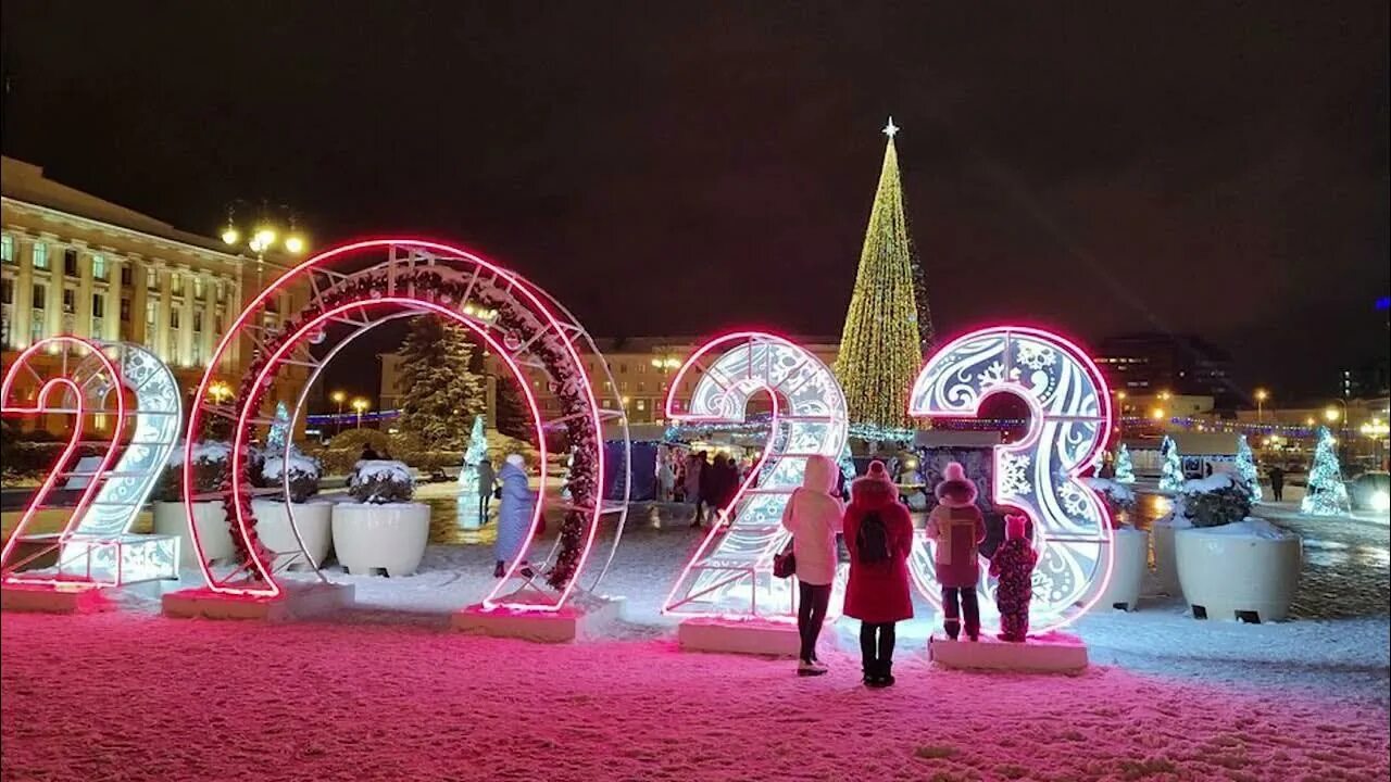 Грядущий год 2025. Новогодняя красота. куранты новый год. московская пенза новый год 2025. новогодний краснодар 2025 фото.
