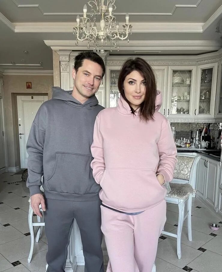 жена петренко климова. свадьба анастасии макеевой и романа малькова. анна седокова с мужем янисом. кто был последним мужем. вороненков и максакова.