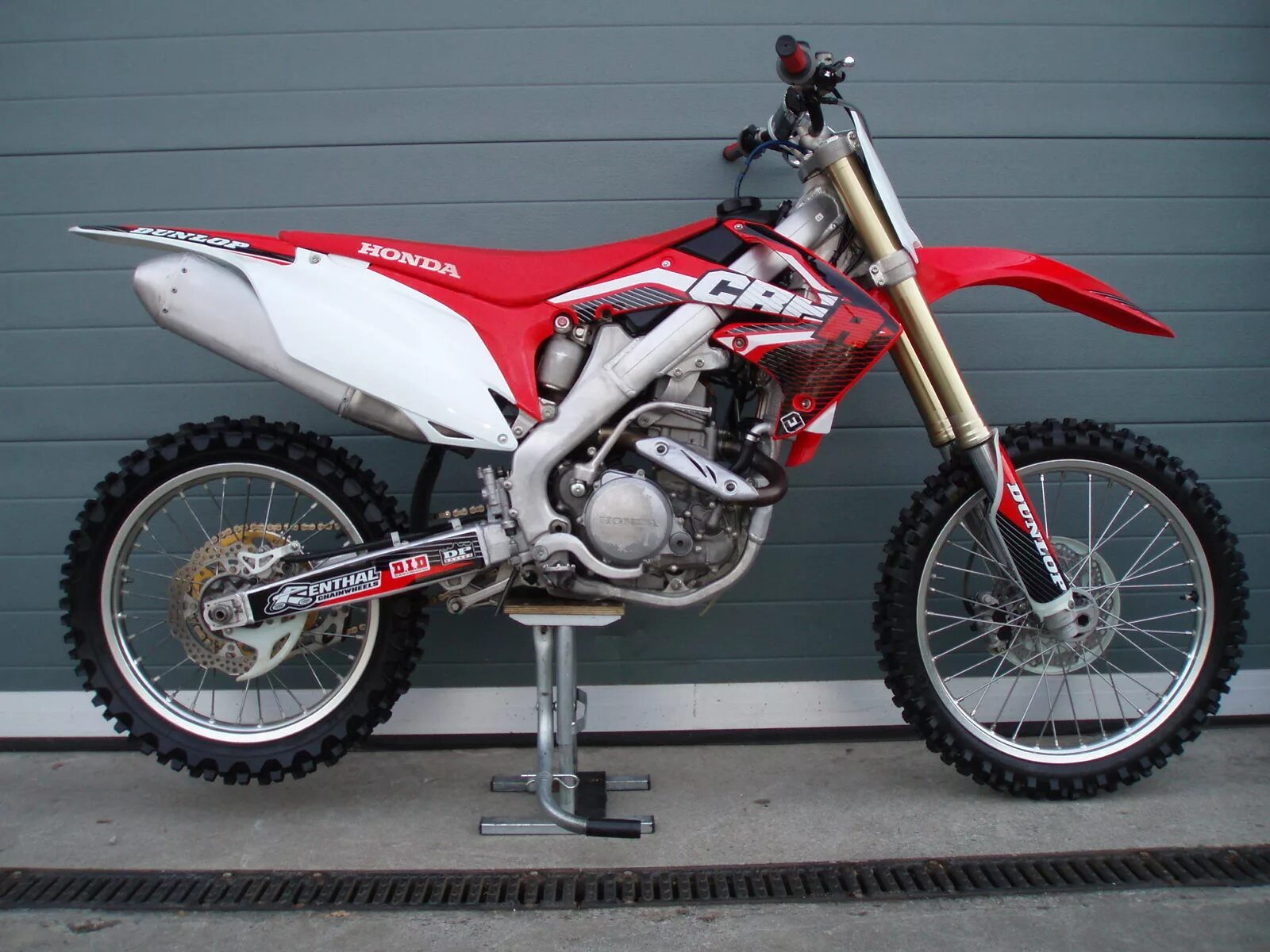 Мотоцикл honda crf. Honda CRF 250. Хонда ЦРФ 250. Honda CRF 250 2t. Хонда 250 кросс 4т.