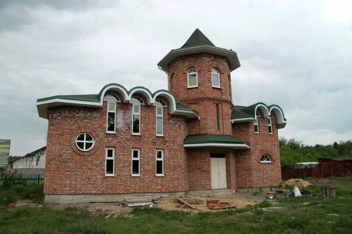 Поселок маклок воронежская область. Поселок маклок. Памятник леснику воронеж. Поселок маклок воронежская область. Поселок маклок воронежская область.
