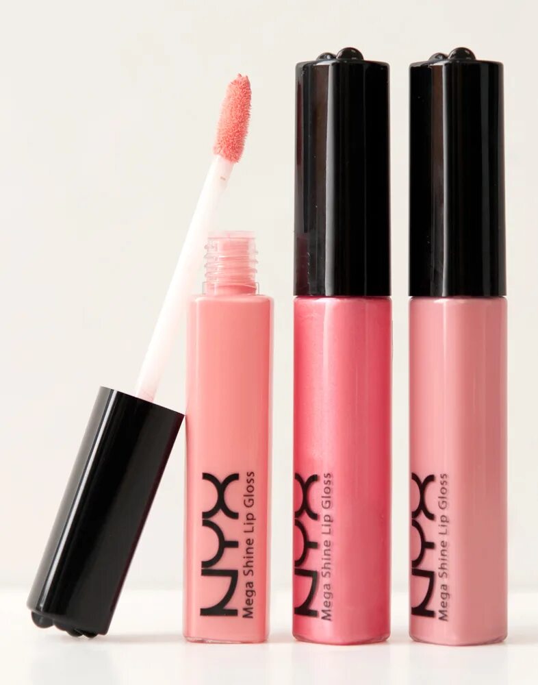 Никс блеск для губ. Блеск для губ НИКС. NYX блеск для губ. NYX Lip Gloss. Помада от НИКС С блеском.