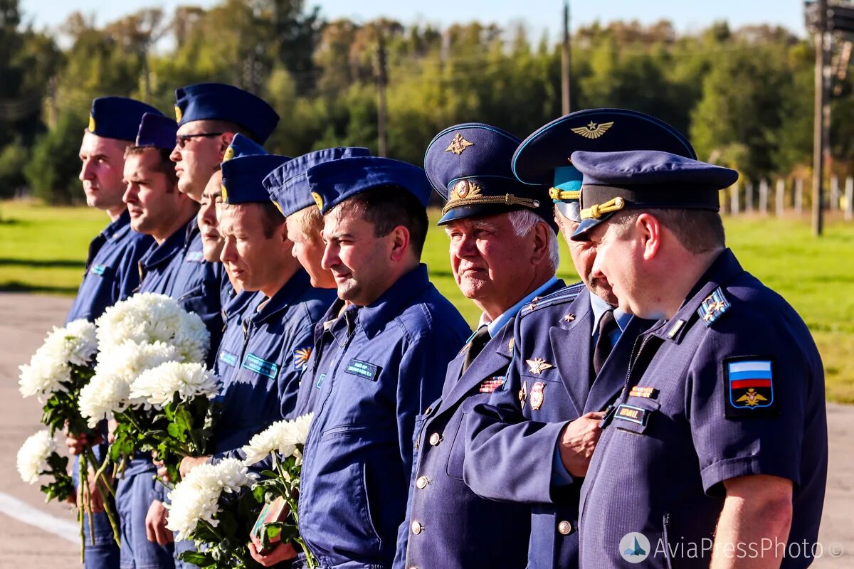 севастопольская рота почётного караула. полки вкс. флаг вкс старый. вунц ввс вва флаг. почётный караул вкс россии.