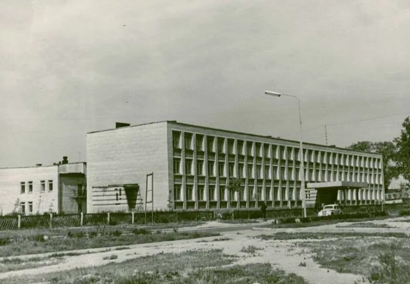 Школа 4 череповец. 4 школа вологда. череповец 1970. череповец август 1970.