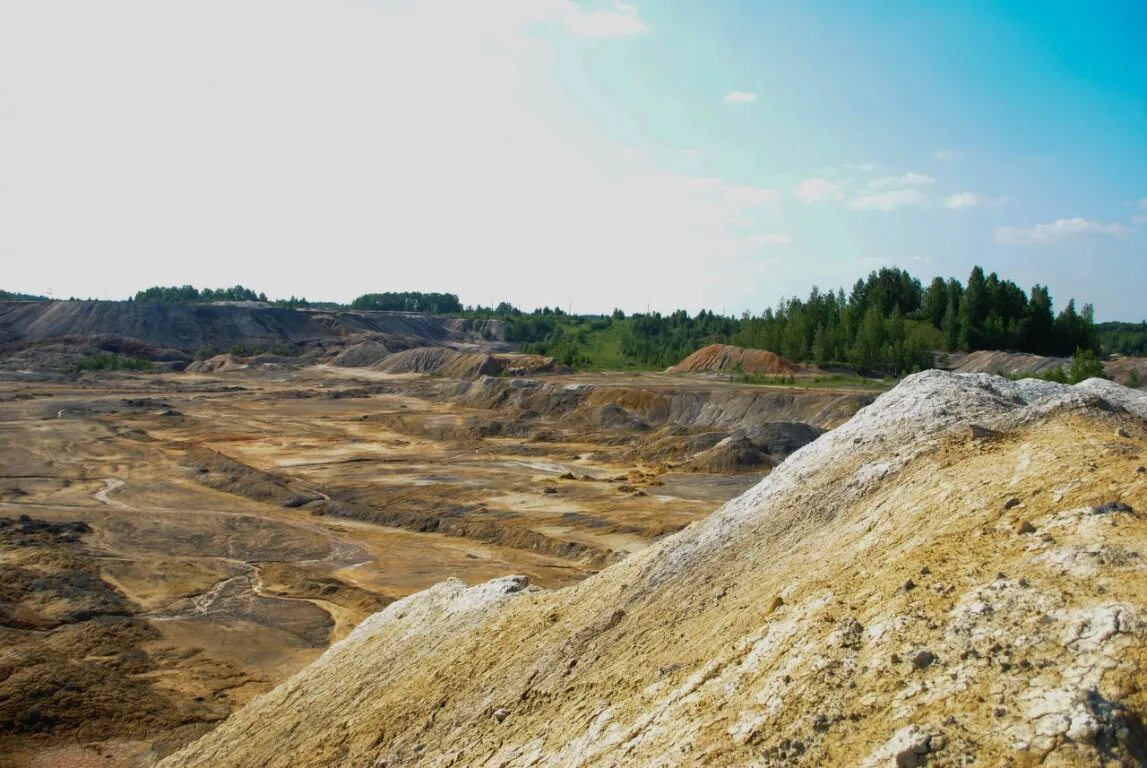 Байновское месторождение. Байновское месторождение. Троицко-байновское месторождение. Посёлок полдневой богдановичского. Троицко-байновское месторождение огнеупорной глины.