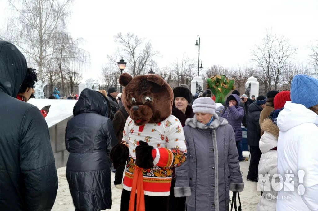 Сценарий масленицы с медведем. Масленица празднование с медведем. Празднование Масленицы Тамбов. Костюм медведя на Масленицу. Медведь Масленица красивый.