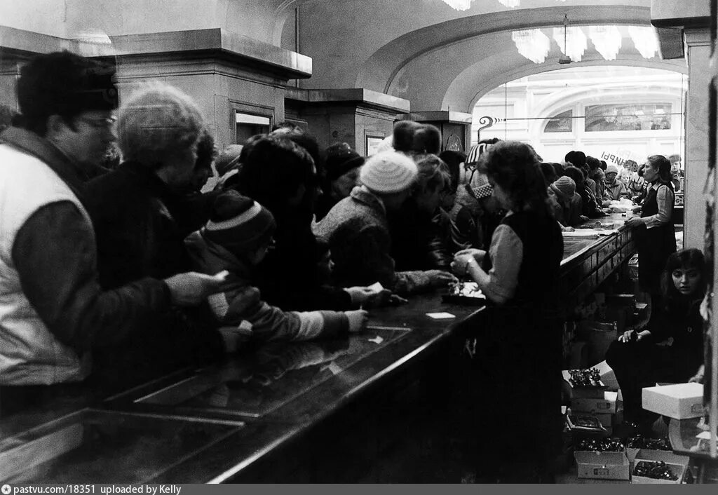 Политики 80х. Москва ГУМ В 60е. 80 Е СССР перестройка. 1988 Год СССР перестройка. СССР Москва 1988.