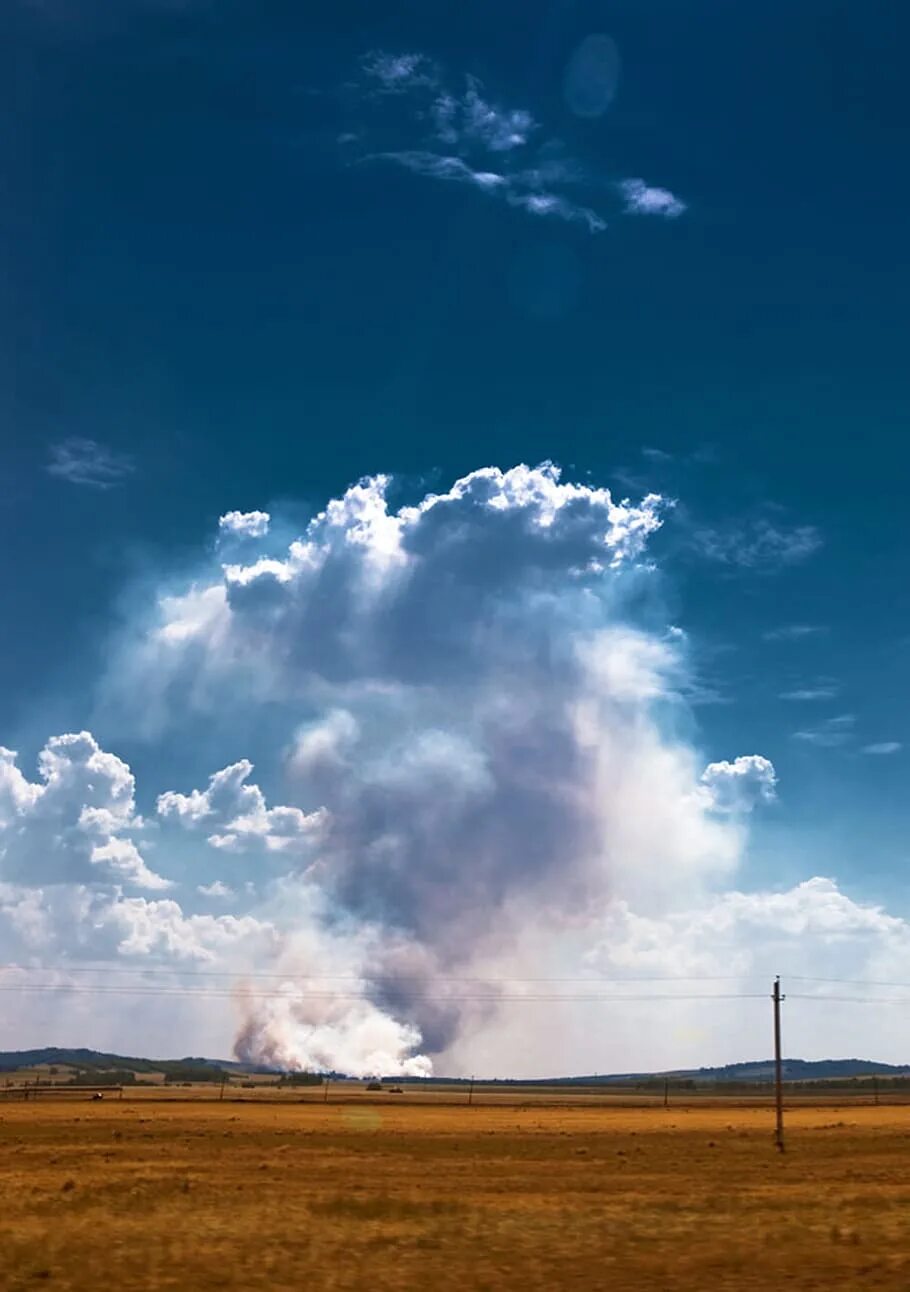 Albert artemev небо на закате. Albert artemev небо на закате. Ебо. Игорь петренко пронзает небо. Облака фон dark.