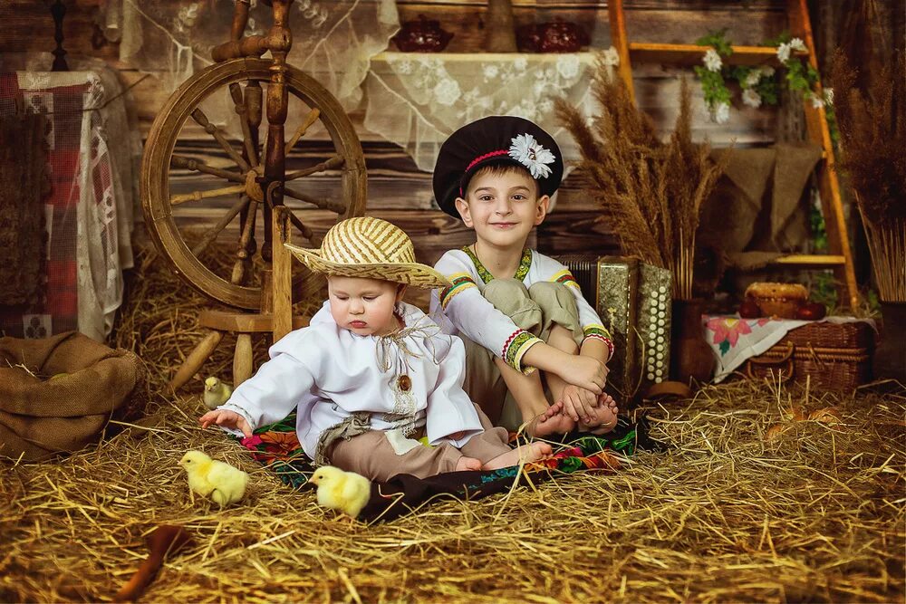 Развлечения в деревне. Фотосессия в деревенском стиле. Фотосессия в стиле деревня. Фотопроекты для детей. Фотосессия малыша в деревенском стиле.