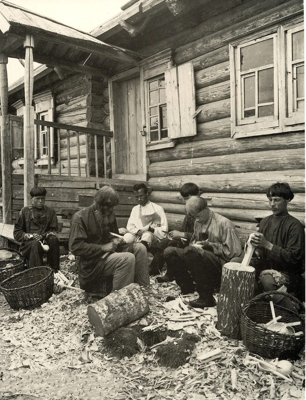 Деревни раньше. Крестьяне 19 века Дмитриев. Семеновские ложкари 19 век. Крестьяне 19 век Нижегородская Губерния. Крестьянские промыслы Нижегородской губернии в 18 веке.