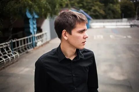 Ваня низкий