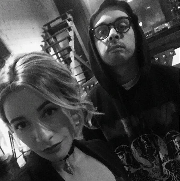 Смоки мо 2004. Смоки мо lil. Смоки мо локоны. Смоки мо lil kate никотин. Никотин обложка смоки мо.