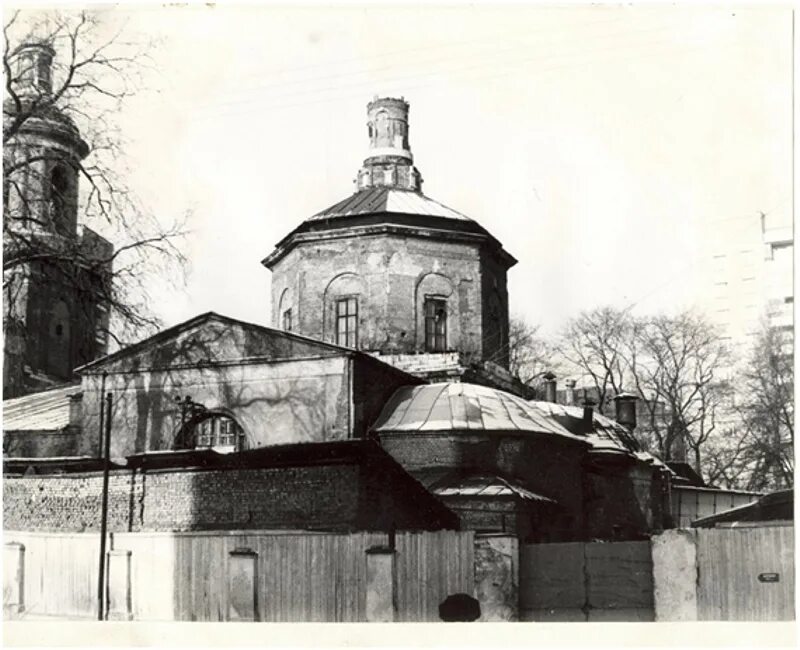 Храм тихвинской иконы божией матери в сущеве. Храм тихвинской иконы божией матери в новой слободе в сущёве. Иконы храма в сущеве. Иконы храма в сущеве. Иконы храма в сущеве.