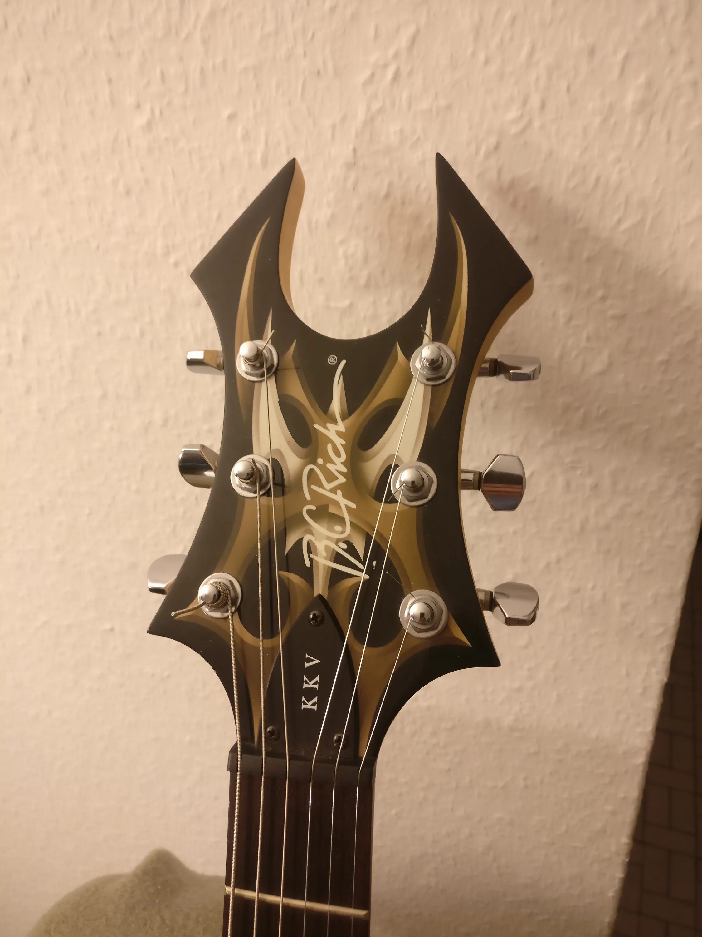 BC Rich KKV. BC Rich Metal Master KKV. BC Rich Kerry King v. ESP Kerry King.