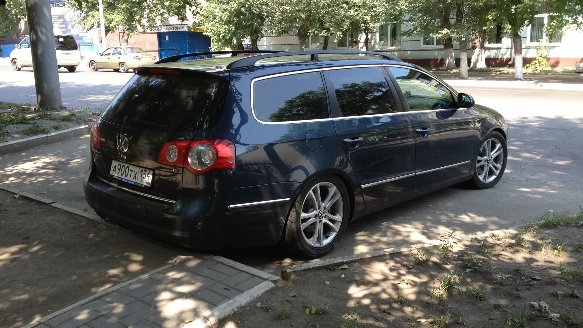 Б 6 универсал. Volkswagen Passat b6 универсал. Volkswagen Passat b6 2006 универсал. Passat b6 r17 универсал. Пассат б6 универсал черный.