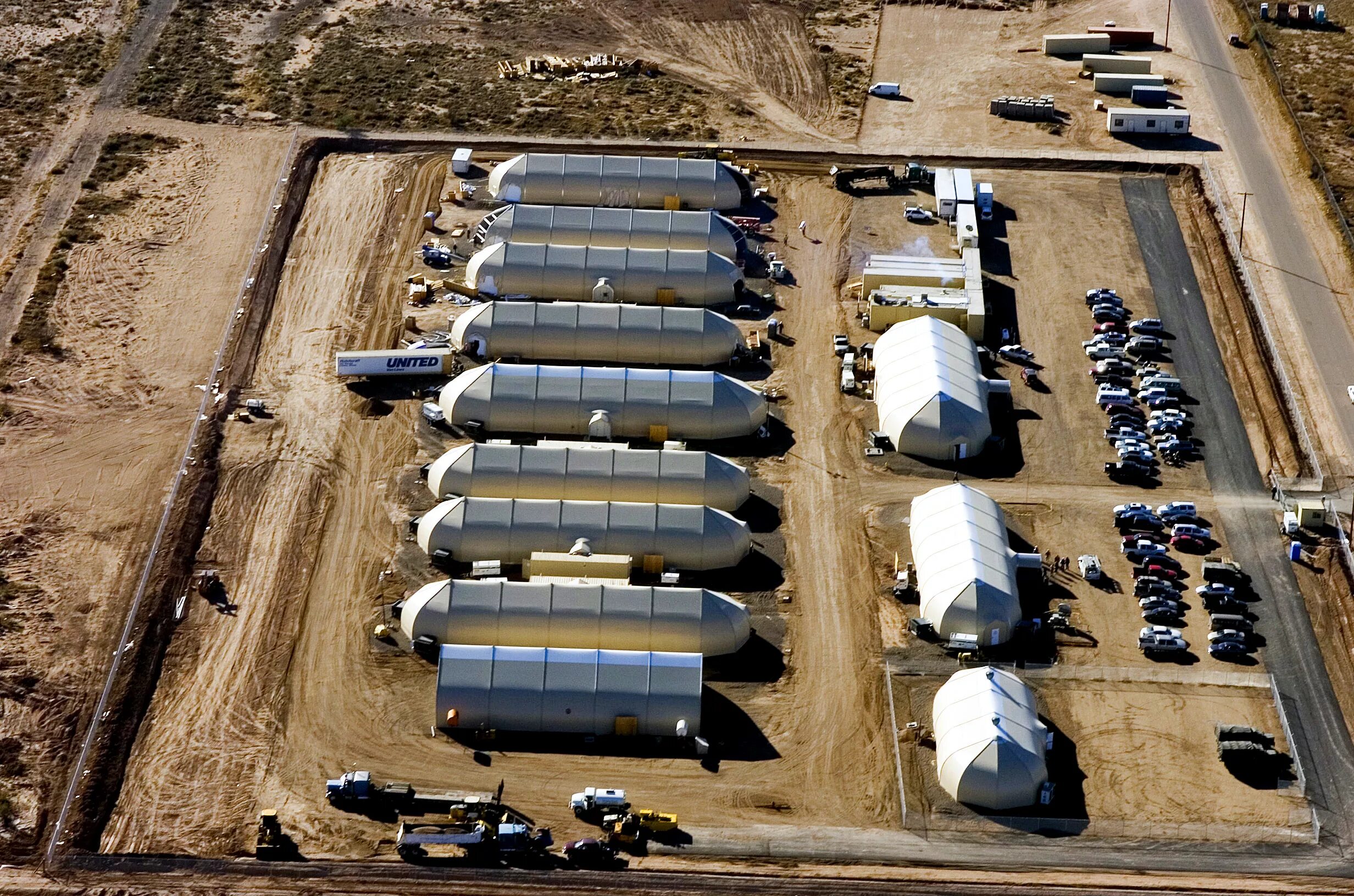 Forward base. Military base. iraq military base. usa military bases. desert military base.