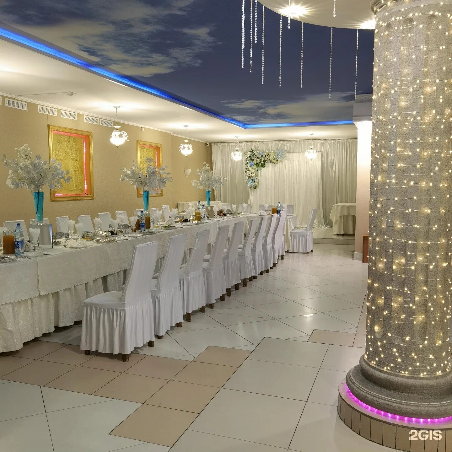 Гермес саратов ресторан. Гермес саратов ресторан. Меню ресторана на улице. Банкетный зал гермес пятигорск. Гермес ресторан москва.